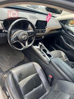 نيسان ألتيما